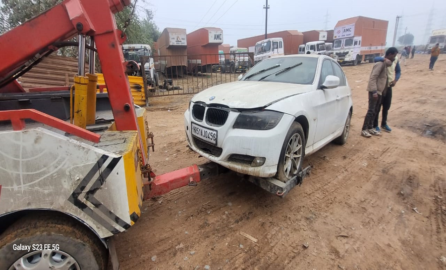 Service Provider of CAR TOWING SERVICES in Gurugram, Haryana, India.